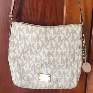Michael Kors Crossbody purse